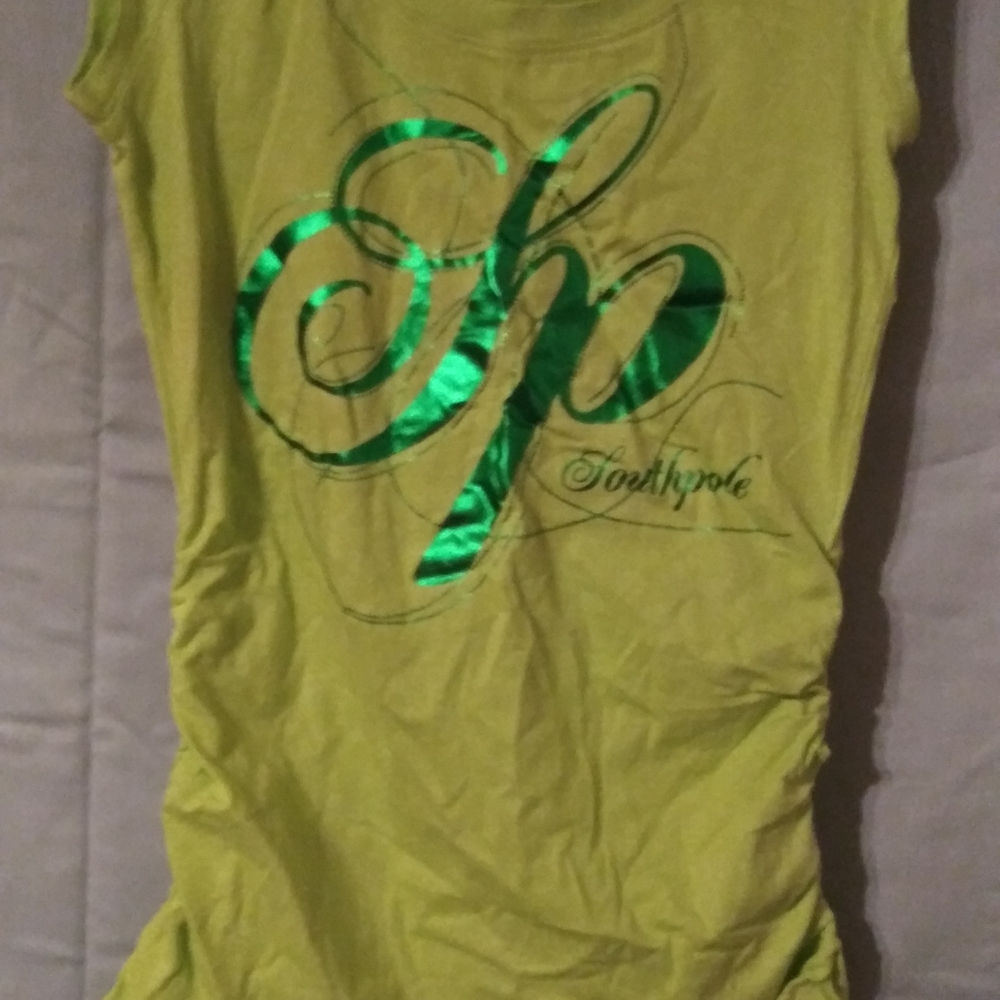 South pole graphic t-shirt